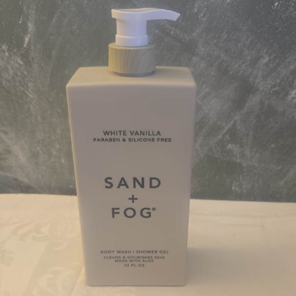 Sand + Fog Other - Sand + Fog White Vanilla Body Wash/Shower Gel 32 FL oz NWOT